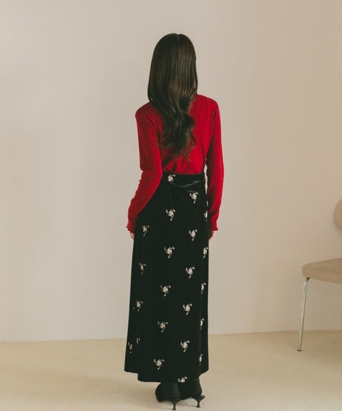 VANNIE U(ヴァニーユー)の「フラワー刺繍ベロアナロースカート(スカート・レディース・ブラック・S/M)」の19枚目の写真