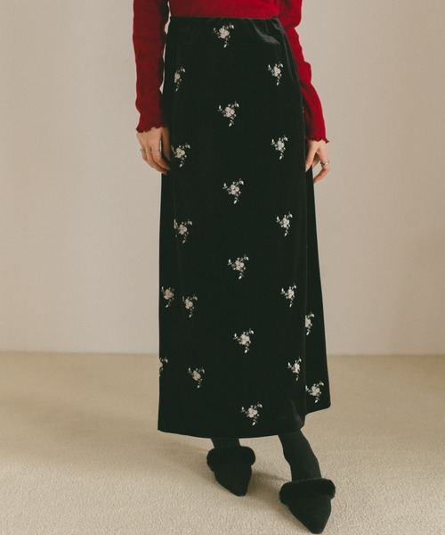 セール】フラワー刺繍ベロアナロースカート（スカート）｜VANNIE U