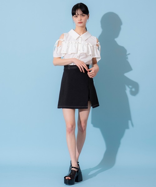 REDYAZEL（レディアゼル）の「コントラストステッチミニスカート（スカート・レディース・イエロー/ブルー/ブラック・SMALL/MEDIUM）」の14枚目の写真