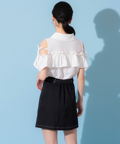 REDYAZEL（レディアゼル）の「コントラストステッチミニスカート（スカート・レディース・イエロー/ブルー/ブラック・SMALL/MEDIUM）」の16枚目の写真