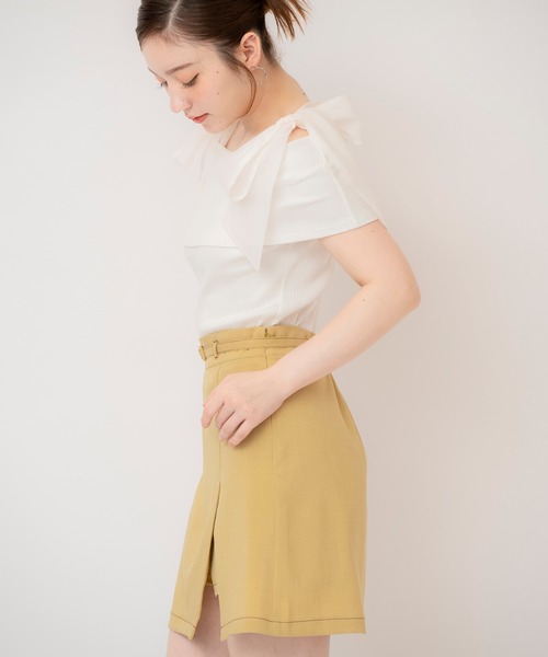 REDYAZEL（レディアゼル）の「コントラストステッチミニスカート（スカート・レディース・イエロー/ブルー/ブラック・SMALL/MEDIUM）」の22枚目の写真
