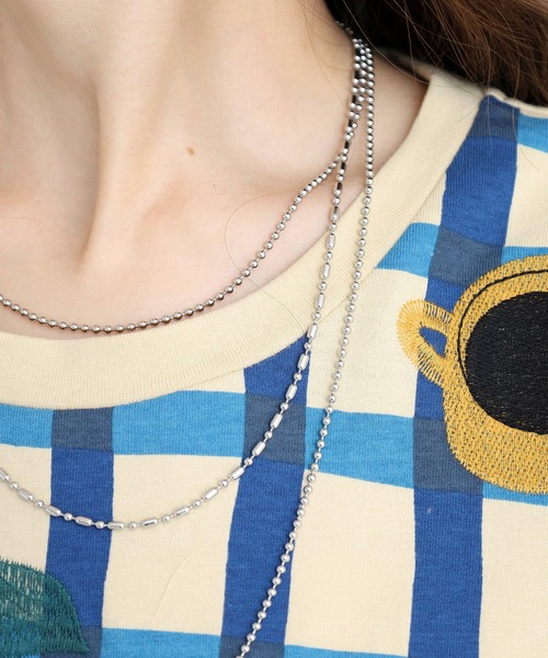 Emago(イマゴ)の「EMAGO チェックプリント刺繍T(Tシャツ/カットソー・レディース・ブラック/アイボリー/ネイビー・FREE)」の10枚目の写真