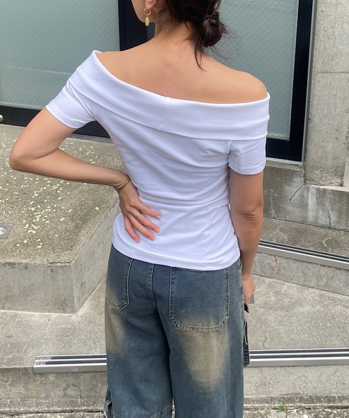 セール】デザインオフショルダーTシャツ（Tシャツ/カットソー