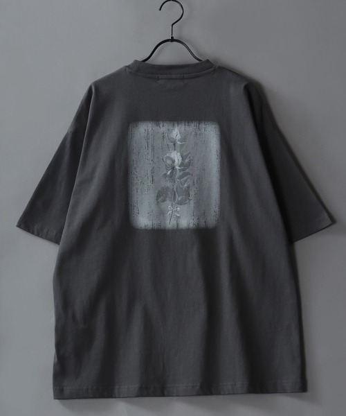 SITRY（シトリー）の「Vintage Like Flower Print T-Shirt/ヴィンテージライク フラワープリント 半袖Tシャツ レディース メンズ（Tシャツ/カットソー・メンズ・ブラック系その他4/ブラック系その他/ブラック系その他3/ブラック系その他2・M/L/LL）」の9枚目の写真