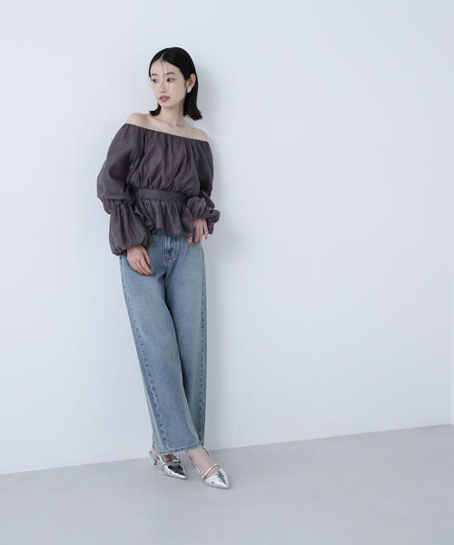 NATURAL BEAUTY BASIC(ナチュラルビューティーベーシック)の「◇シアーギャザーペプラムブラウス(シャツ/ブラウス・レディース・ライトグリーン/ベージュ/チャコールグレー・MEDIUM/SMALL)」の5枚目の写真