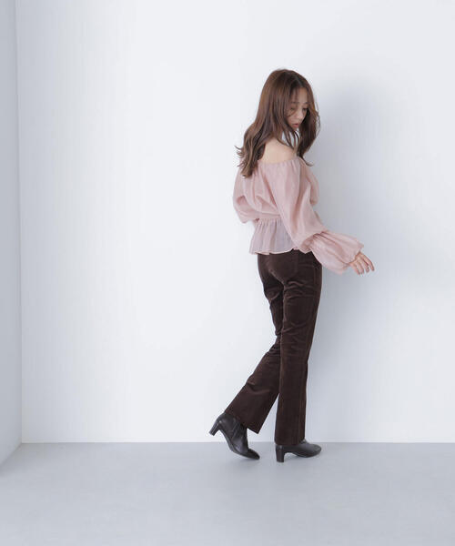NATURAL BEAUTY BASIC(ナチュラルビューティーベーシック)の「◇シアーギャザーペプラムブラウス(シャツ/ブラウス・レディース・ライトグリーン/ベージュ/チャコールグレー・MEDIUM/SMALL)」の16枚目の写真