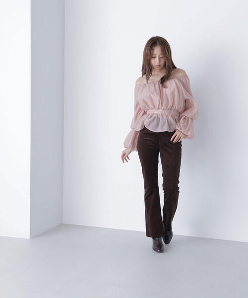 NATURAL BEAUTY BASIC(ナチュラルビューティーベーシック)の「◇シアーギャザーペプラムブラウス(シャツ/ブラウス・レディース・ライトグリーン/ベージュ/チャコールグレー・MEDIUM/SMALL)」の17枚目の写真