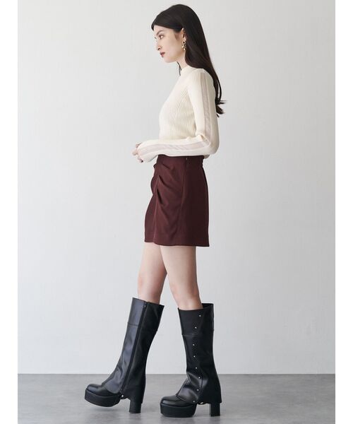 MURUA（ムルーア）の「【セットアップ対応】タックドレープミニスカート（スカート・レディース・グレー/ボルドー/ブラウン・1/2）」の6枚目の写真