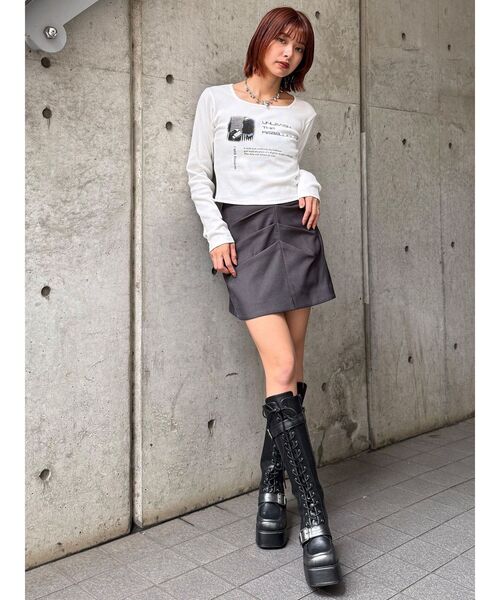 MURUA（ムルーア）の「【セットアップ対応】タックドレープミニスカート（スカート・レディース・グレー/ボルドー/ブラウン・1/2）」の20枚目の写真