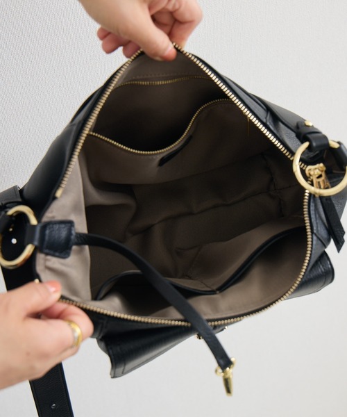 KATHARINE ROSS(キャサリンロス)の「【KATHARINE ROSS】カメラワンショルダー(ショルダーバッグ・レディース・ブラック/ボルドー・MEDIUM)」の21枚目の写真
