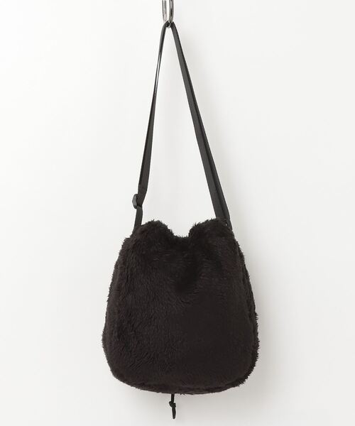 CRAZY CREEK（クレイジークリーク）の「CRAZY CREEK クレイジークリーク フリース ボールポーチ（ショルダーバッグ・レディース・B/A・FREE）」の9枚目の写真