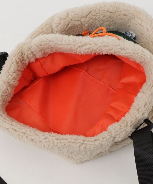 CRAZY CREEK（クレイジークリーク）の「CRAZY CREEK クレイジークリーク フリース ボールポーチ（ショルダーバッグ・レディース・B/A・FREE）」の12枚目の写真