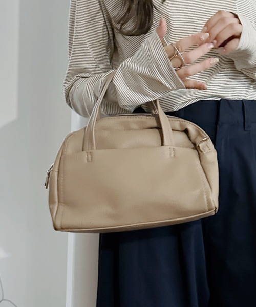 Eclat one(エクラワン)の「【Eclat one】フェイクレザーボストンショルダー ハンドバッグ(ハンドバッグ・レディース・アイボリー/ブラック/ベージュ・FREE)」の3枚目の写真