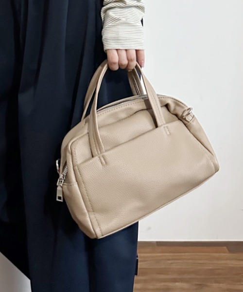 Eclat one(エクラワン)の「【Eclat one】フェイクレザーボストンショルダー ハンドバッグ(ハンドバッグ・レディース・アイボリー/ブラック/ベージュ・FREE)」の9枚目の写真