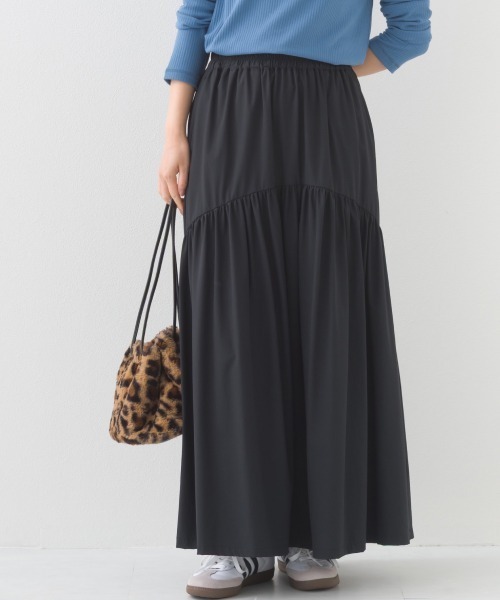 OMNES（オムネス）の「ナイロン リップストップギャザー切替ロングスカート（スカート・レディース・ホワイト/ベージュ/ブラック/カーキ・FREE）」の10枚目の写真