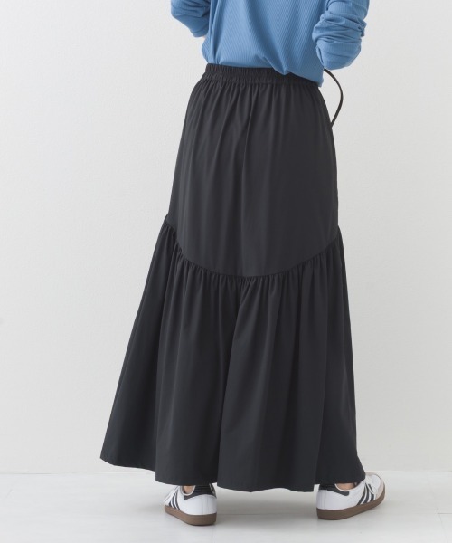 OMNES（オムネス）の「ナイロン リップストップギャザー切替ロングスカート（スカート・レディース・ホワイト/ベージュ/ブラック/カーキ・FREE）」の12枚目の写真