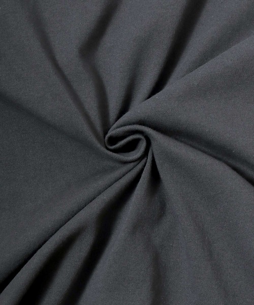 Tom&Jerry(トムアンドジェリー)の「Tom&Jerry/トムとジェリー オーバーサイズ ヴィンテージライク ロンT 長袖Tシャツ(Tシャツ/カットソー・レディース・ホワイト系その他2/ブラック系その他2/ホワイト系その他/ブラック系その他・L/LL/M)」の6枚目の写真