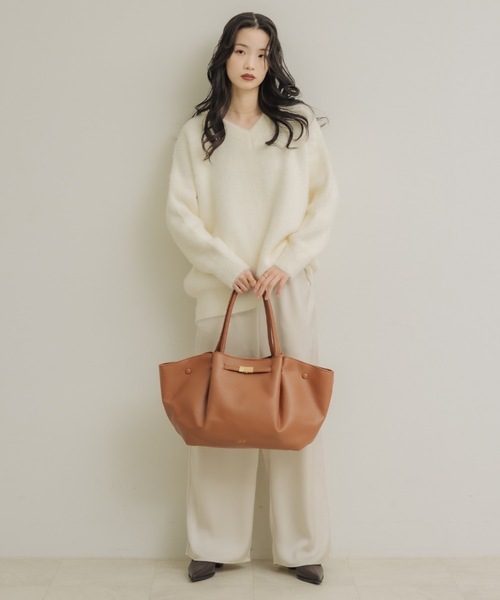 NEUNA(ヌナ)の「【1泊2日の出張ならこれ一つ!】ベルテッドラージバッグ(ビジネスバッグ・レディース・ブラック/ブラウン・FREE)」の21枚目の写真