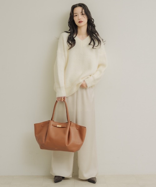 NEUNA(ヌナ)の「【1泊2日の出張ならこれ一つ!】ベルテッドラージバッグ(ビジネスバッグ・レディース・ブラック/ブラウン・FREE)」の20枚目の写真