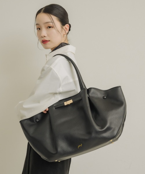 NEUNA(ヌナ)の「【1泊2日の出張ならこれ一つ!】ベルテッドラージバッグ(ビジネスバッグ・レディース・ブラック/ブラウン・FREE)」の3枚目の写真