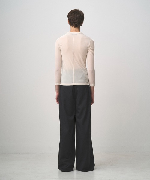 Juha(ユハ)の「SHEER VELOUR SKIN HENLEY(Tシャツ/カットソー・メンズ・ブラック/ナチュラル・3/4)」の9枚目の写真
