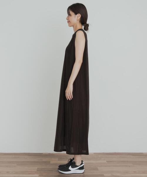 URBAN RESEARCH DOORS（アーバンリサーチドアーズ）の「シアーベロアワンピース（ワンピース・レディース・ブラウン/ブラック・MEDIUM）」の16枚目の写真