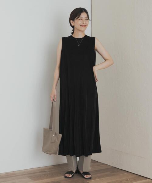 URBAN RESEARCH DOORS（アーバンリサーチドアーズ）の「シアーベロアワンピース（ワンピース・レディース・ブラウン/ブラック・MEDIUM）」の4枚目の写真