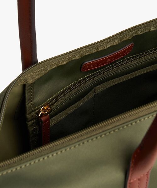 TOMMY HILFIGER（トミーヒルフィガー）の「ポペットトートバッグ（ショルダーバッグ・レディース・レッド/グリーン/ブラック・FREE）」の14枚目の写真
