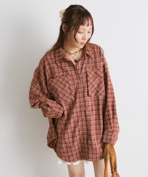 w closet(ダブルクローゼット)の「BIGポケットチェックシャツ(シャツ/ブラウス・レディース・ブラック/ネイビー/レッド・FREE)」の3枚目の写真