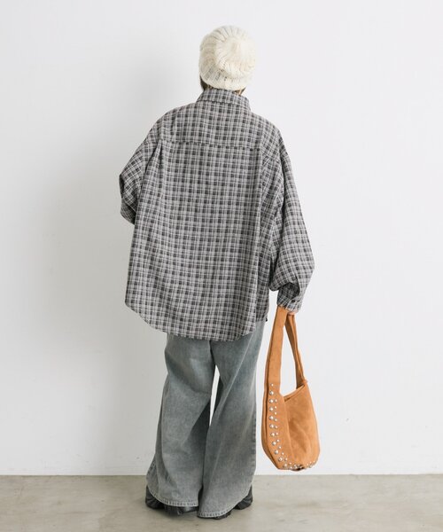 w closet(ダブルクローゼット)の「BIGポケットチェックシャツ(シャツ/ブラウス・レディース・ブラック/ネイビー/レッド・FREE)」の12枚目の写真