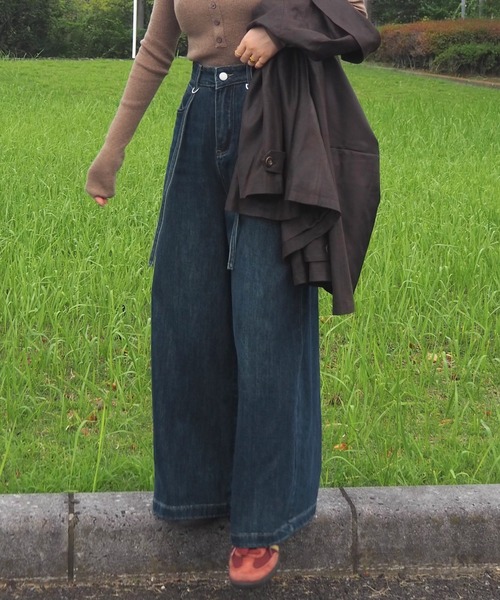 LAULEN(ローレン)の「waist design wide denim pants /ウエストデザインワイドデニムパンツ(デニムパンツ・レディース・ネイビー/ブルー・M/S)」の1枚目の写真