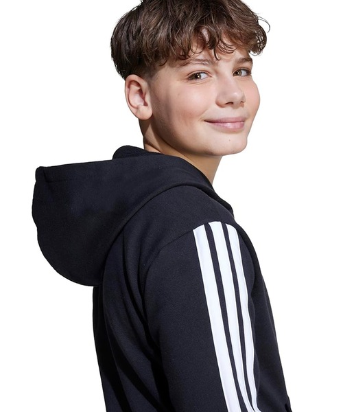 adidas(アディダス)の「adidas/アディダス プルオーバー パーカー キッズ エッセンシャルズ スリーストライプス フレンチテリー KLJ43(パーカー・キッズ・ブラック×ホワイト/グレー×ホワイト・160cm/150cm/140cm/130cm)」の6枚目の写真