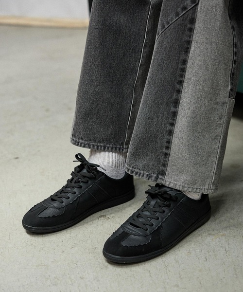 niko and...(ニコアンド)の「カットデザインジャーマントレーナー(スニーカー・メンズ・ホワイト/ブラック・MEDIUM/LARGE)」の8枚目の写真