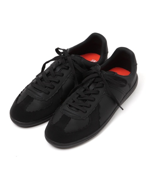 niko and...(ニコアンド)の「カットデザインジャーマントレーナー(スニーカー・メンズ・ホワイト/ブラック・MEDIUM/LARGE)」の12枚目の写真