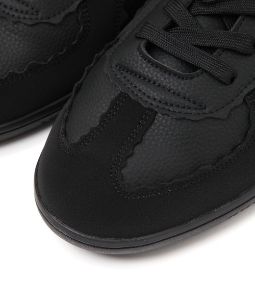 niko and...(ニコアンド)の「カットデザインジャーマントレーナー(スニーカー・メンズ・ホワイト/ブラック・MEDIUM/LARGE)」の17枚目の写真