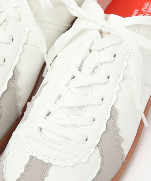 niko and...(ニコアンド)の「カットデザインジャーマントレーナー(スニーカー・メンズ・ホワイト/ブラック・MEDIUM/LARGE)」の22枚目の写真