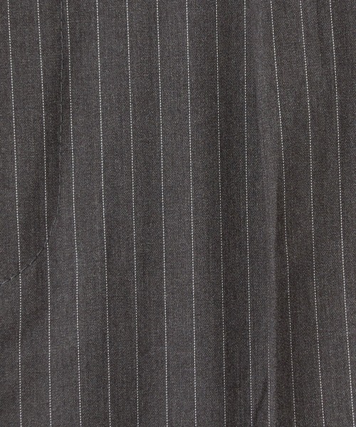 info. BEAUTY&YOUTH(インフォビューティアンドユース)の「【マルチサイズ】ルーズ タック テーラード パンツ(スラックス・メンズ・ブラック×ホワイト/チャコールグレー/ブラック/ネイビー×ホワイト/グレー系その他2/ネイビー・マルチサイズ)」の18枚目の写真