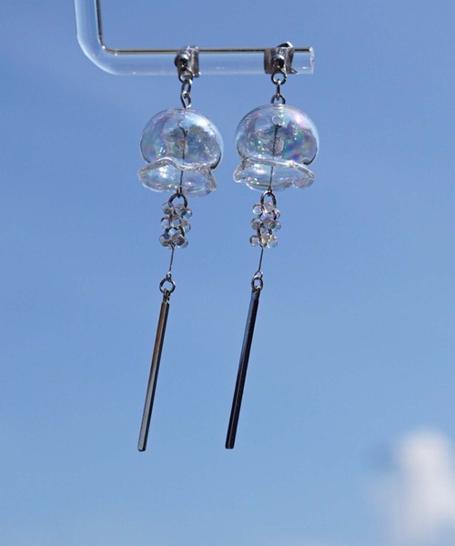 CERCA(チェルカ)の「jolie minette/ふわりオーロラ風鈴ピアス/金属アレルギー対応(ピアス(両耳用)・レディース・シルバー/ゴールド・FREE)」の4枚目の写真