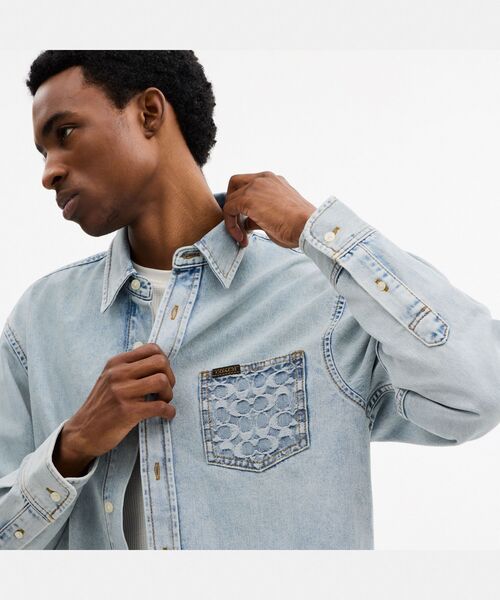 COACH（コーチ）の「ロング スリーブ デニム シャツ・オーガニック