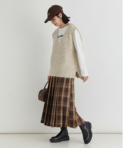 Right-on（ライトオン）の「【HONEYSUCKLE ROSE】ブークレニットベスト（ニット/セーター・レディース・ダークグレー/キナリ/ライトグレー・S/M/L）」の13枚目の写真