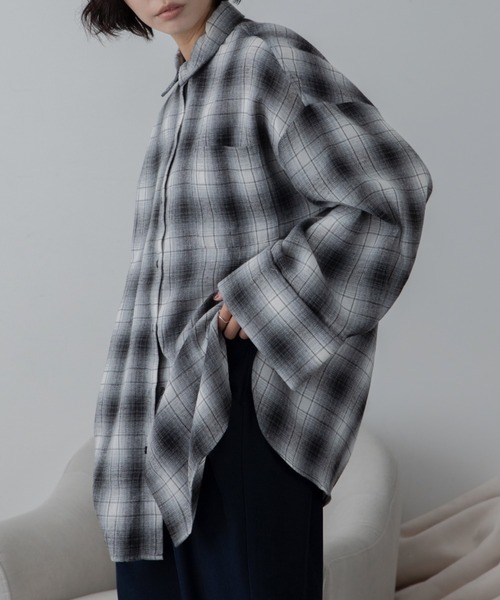 VACANCY（ヴァカンシー）の「ワイドスリーブオーバーシャツ（シャツ/ブラウス・レディース・ホワイト/グレー/ブラック・FREE）」の21枚目の写真