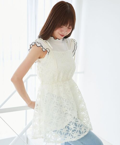 MAJESTIC LEGON(マジェスティックレゴン)の「フラワーチュールミニキャミワンピ(ワンピース・レディース・ブラック/アイボリー・MEDIUM)」の9枚目の写真