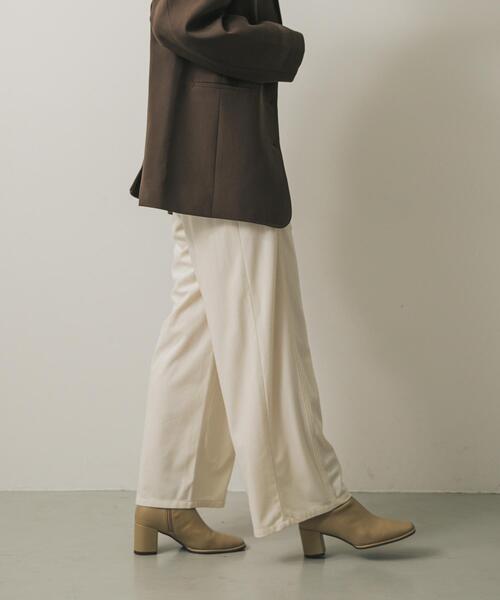 SENSE OF PLACE by URBAN RESEARCH（センスオブプレイスバイアーバンリサーチ）の「ソフトコーデュロイパンツ（その他パンツ・レディース・ブラウン/ブラック/アイボリー・MEDIUM/SMALL）」の2枚目の写真
