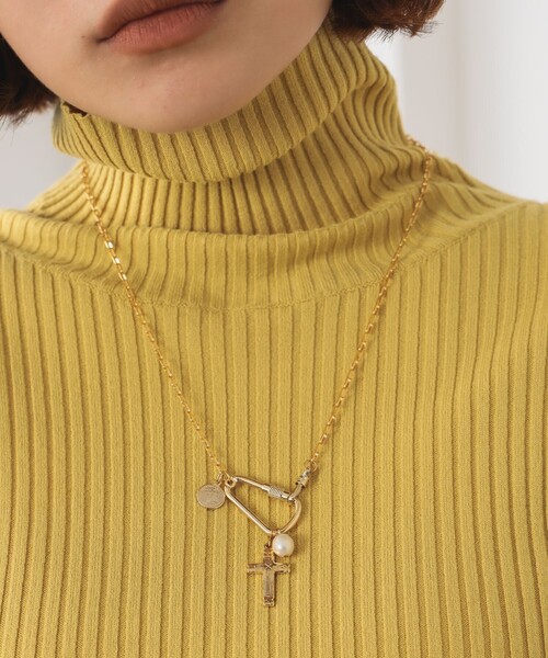 Ray BEAMS(レイビームス)の「カラビナ トップ ネックレス(ネックレス・レディース・シルバー/ゴールド・ONE SIZE)」の4枚目の写真
