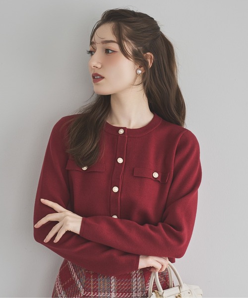 SWINGLE（スウィングル）の「パールボタンクルーネックニットカーディガン（カーディガン/ボレロ・レディース・オフホワイト/レッド/ブラック/ライトグレー・FREE）」の16枚目の写真