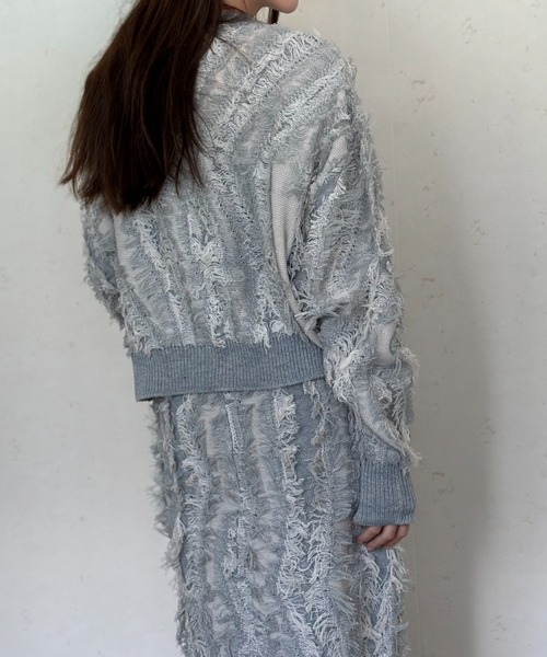 Per sist ence（パーシエンス）の「MIXフリンジニットプルオーバー（ニット/セーター・レディース・ブラウン/ベージュ系/ブラック/ネイビー/グレー・ONE SIZE）」の8枚目の写真