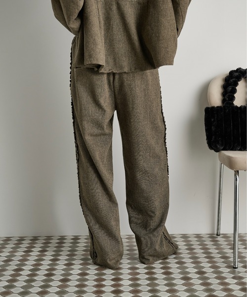 THE YOn(ザヨン)の「フリルラインツイードパンツ(その他パンツ・レディース・グレー/ブラウン・FREE)」の22枚目の写真
