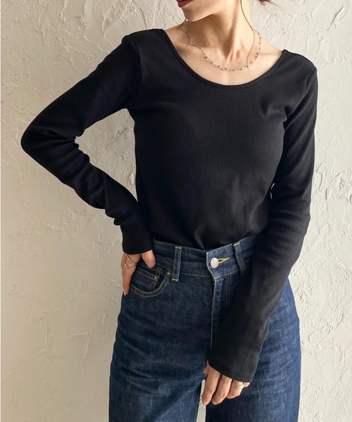 She's Closet（シーズクローゼット）の「長袖ボートネックカップ付きバックオープンカットソーリブトップス（Tシャツ/カットソー・レディース・チャコール/ブラウン/ブラック/アイボリー・FREE）」の3枚目の写真