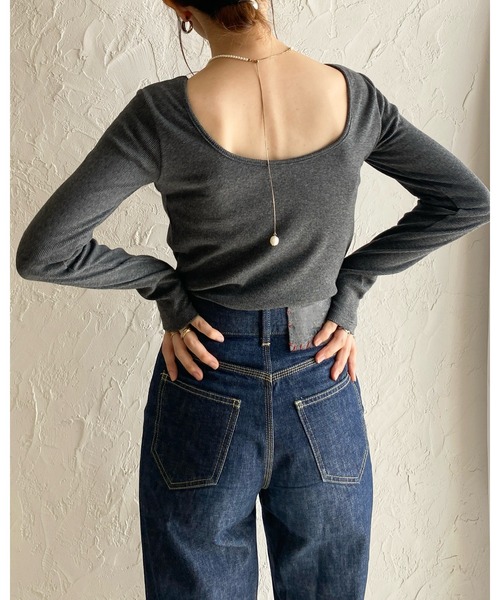 She's Closet（シーズクローゼット）の「長袖ボートネックカップ付きバックオープンカットソーリブトップス（Tシャツ/カットソー・レディース・チャコール/ブラウン/ブラック/アイボリー・FREE）」の10枚目の写真