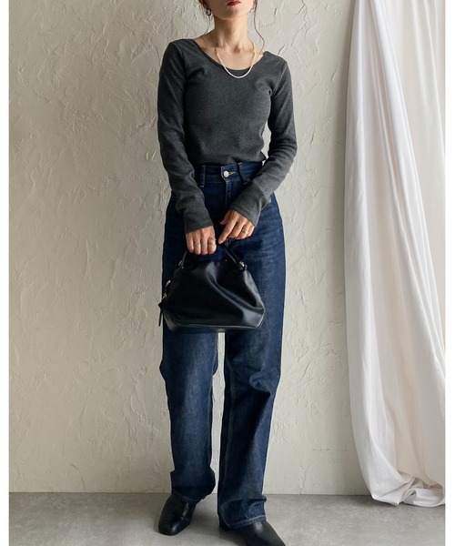 She's Closet（シーズクローゼット）の「長袖ボートネックカップ付きバックオープンカットソーリブトップス（Tシャツ/カットソー・レディース・チャコール/ブラウン/ブラック/アイボリー・FREE）」の17枚目の写真